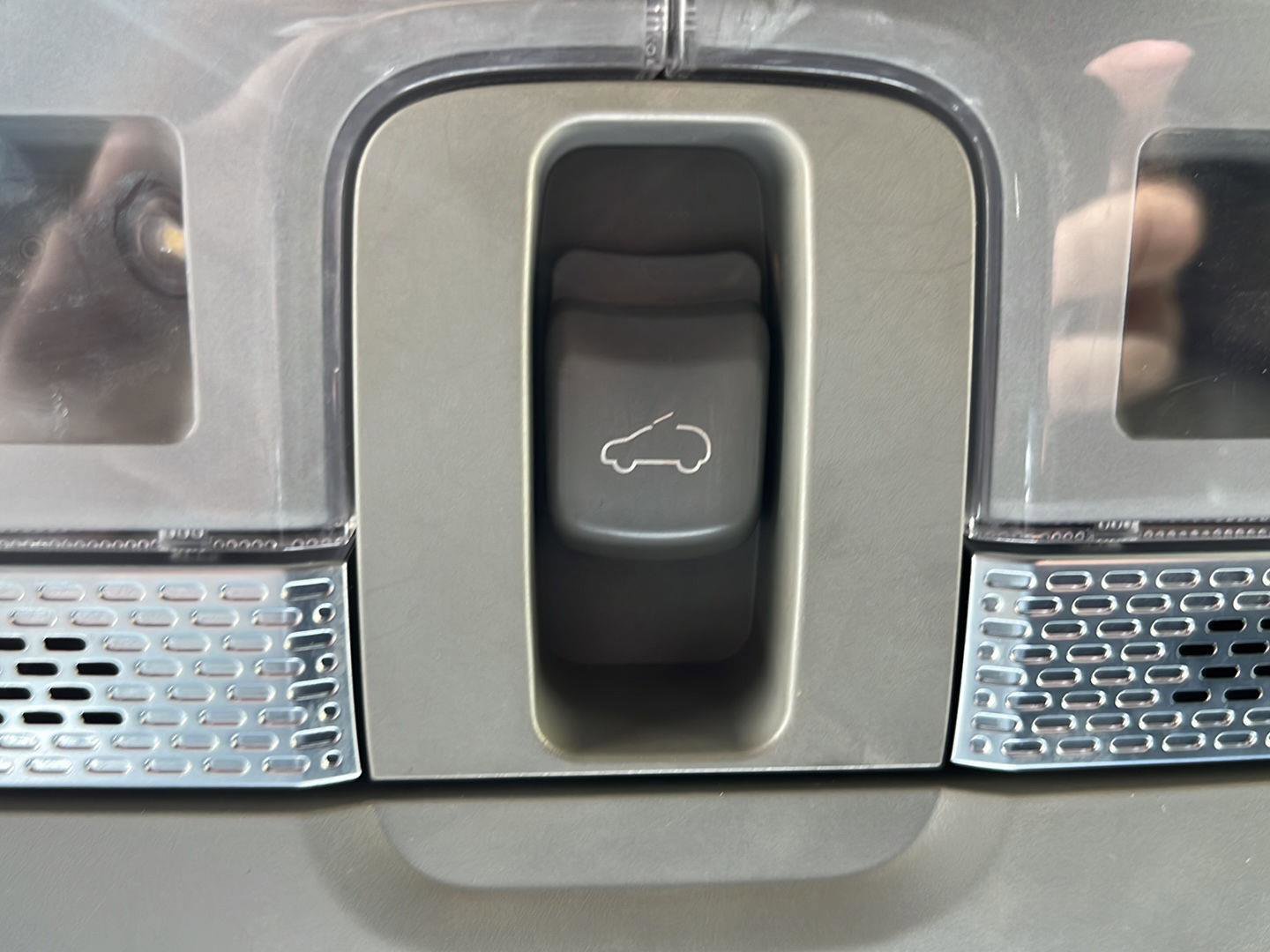 Used 2020 Kia Telluride S image 16