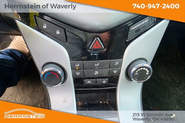 Used 2013 Chevrolet Cruze LS image 21