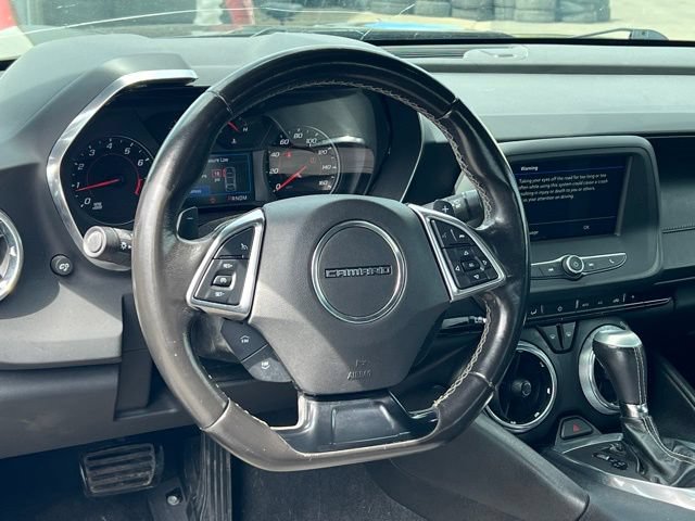Used 2019 Chevrolet Camaro LT RWD image 8