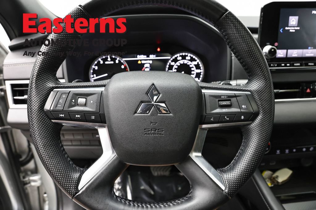 Used 2022 Mitsubishi Outlander SE FWD image 10