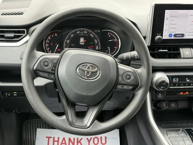 Used 2025 Toyota RAV4 XLE AWD/4WD image 36