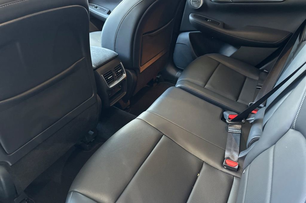 Used 2022 INFINITI QX50 Sensory image 12