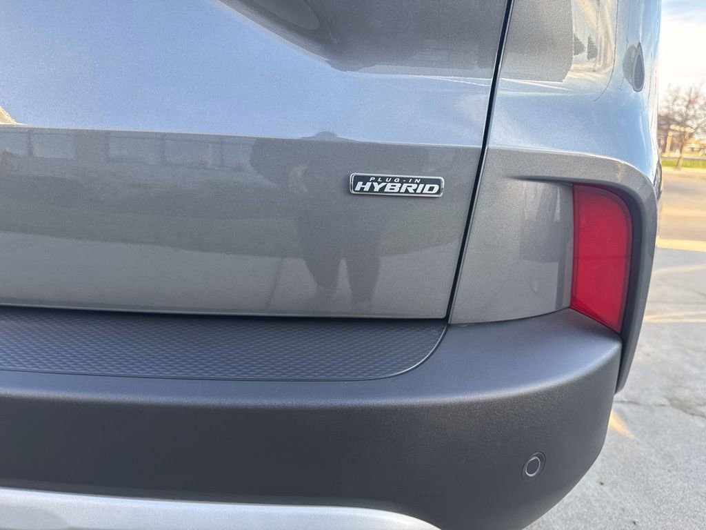 Used 2025 Ford Escape SE image 14