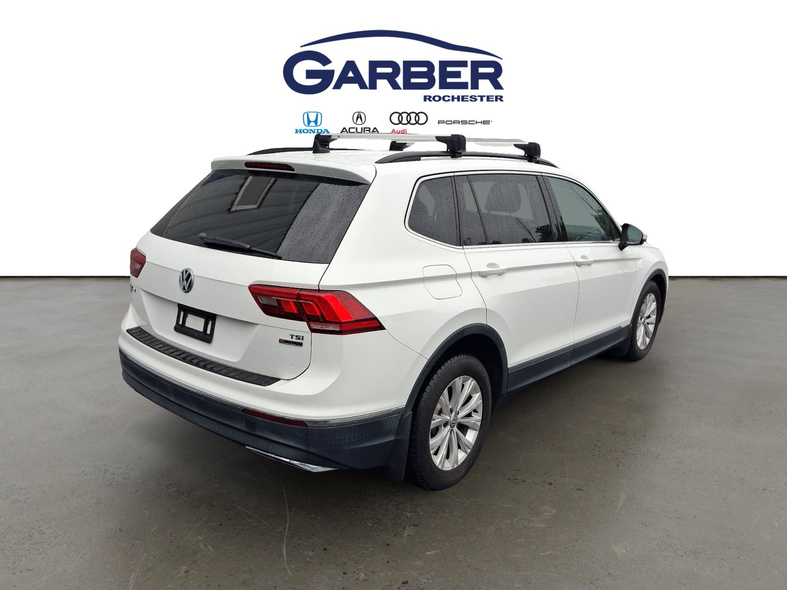 Used 2018 Volkswagen Tiguan SE w/ Front Fog Lights Package AWD/4WD image 10