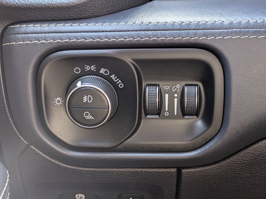 Used 2020 RAM 1500 Limited AWD/4WD image 26
