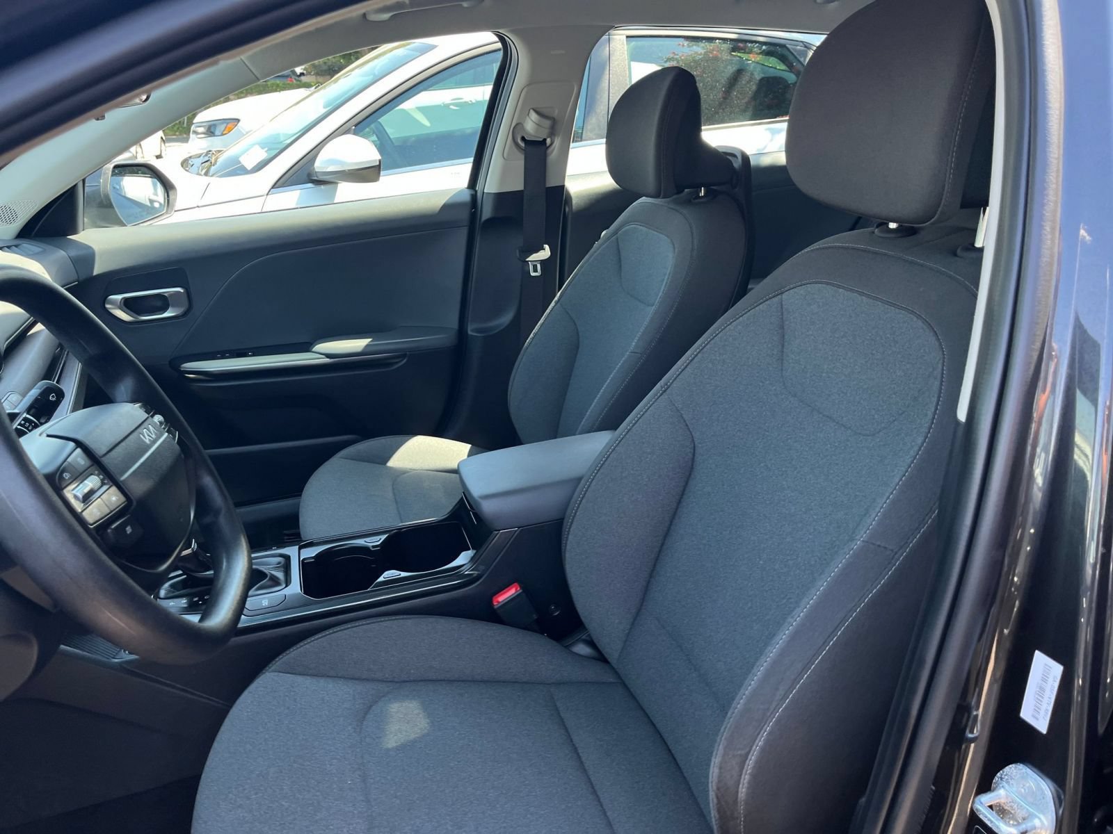 Used 2025 Kia K4 FWD image 37
