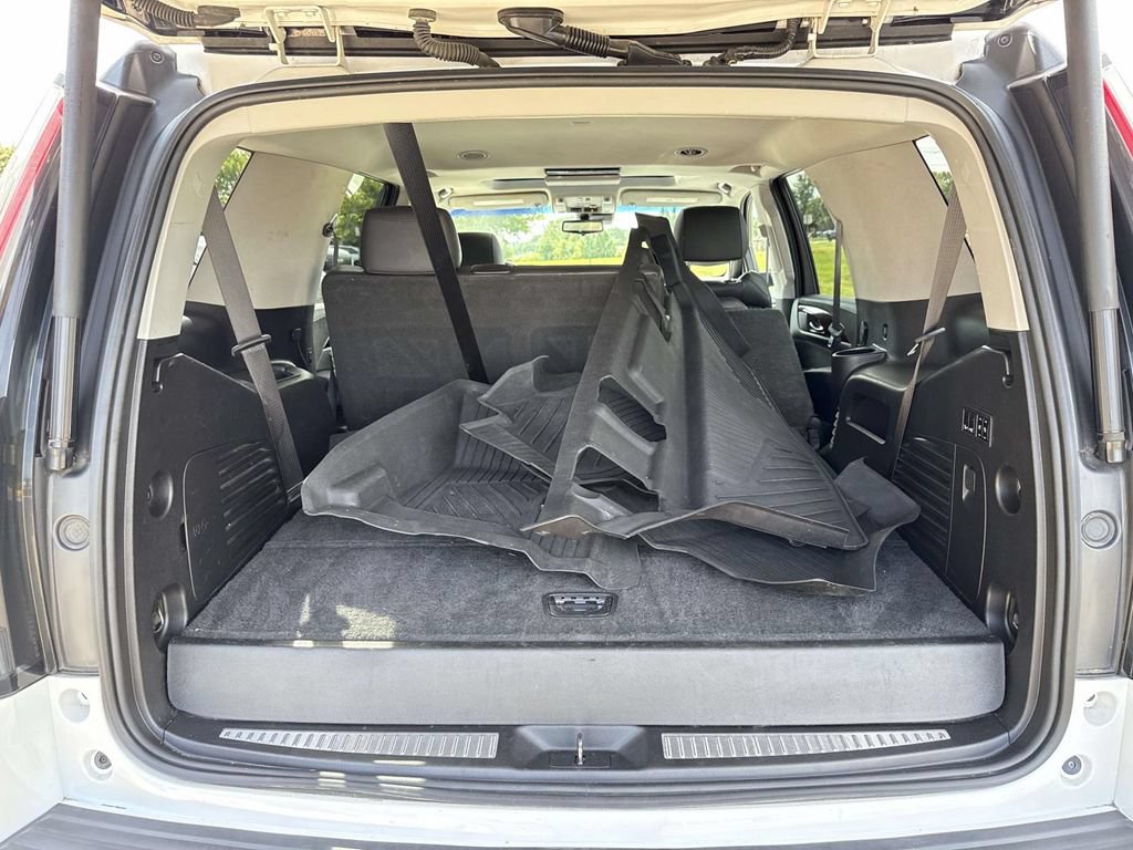 Used 2019 Cadillac Escalade Premium Luxury AWD/4WD image 25