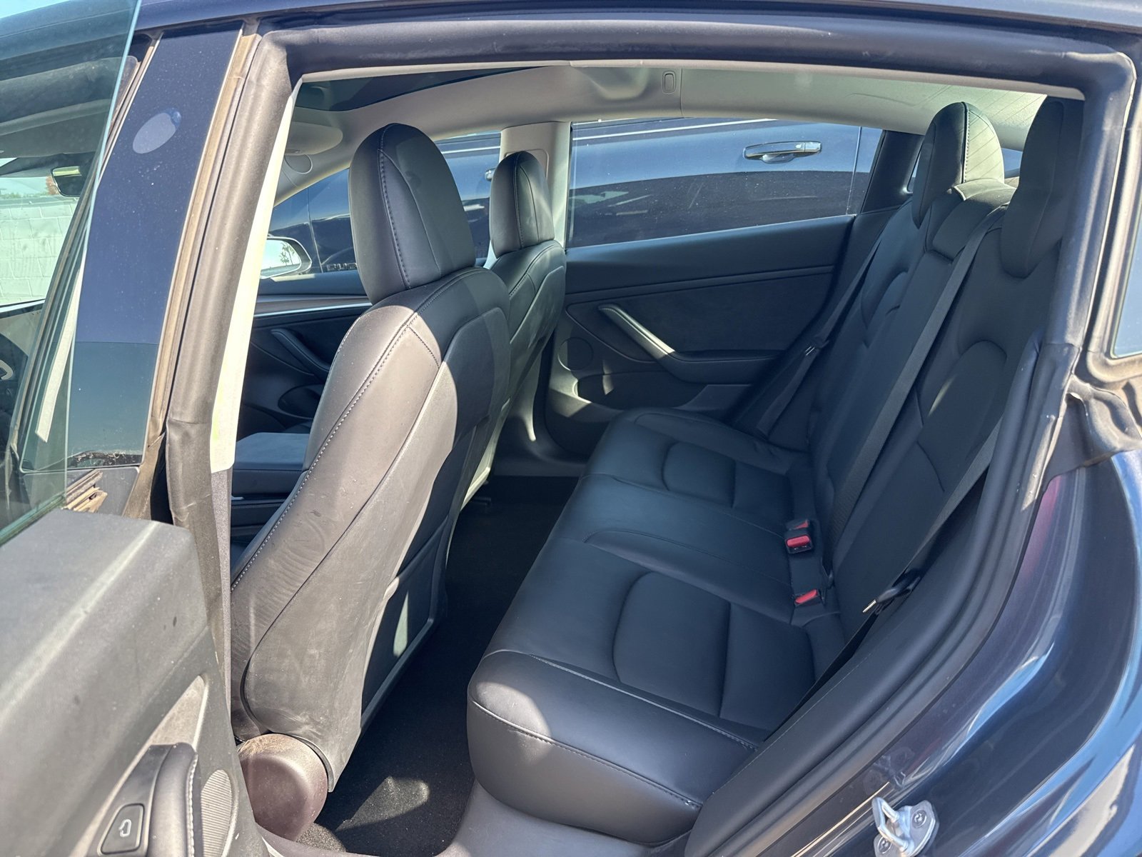 Used 2023 Tesla Model 3 Standard Range image 6