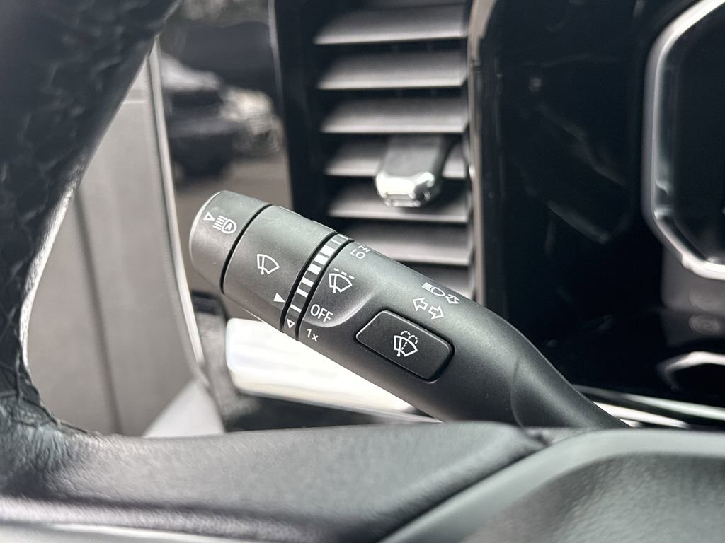 Used 2022 Chevrolet Silverado 1500 RST w/ Protection Package AWD/4WD image 31