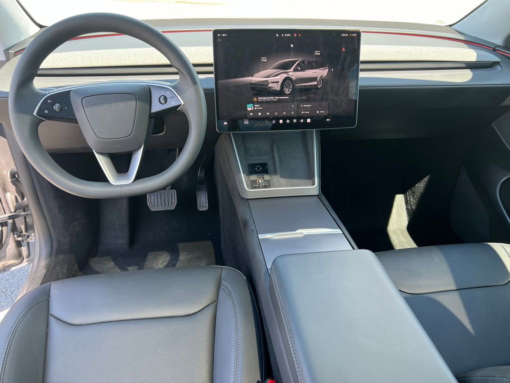Used 2026 Tesla Model Y Long Range image 18