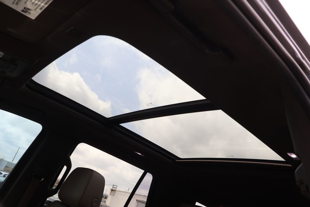 Used 2021 GMC Yukon SLT image 41