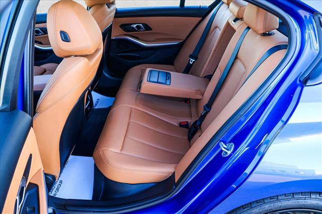 Used 2025 BMW 330i xDrive Sedan w/ M Sport Package image 22