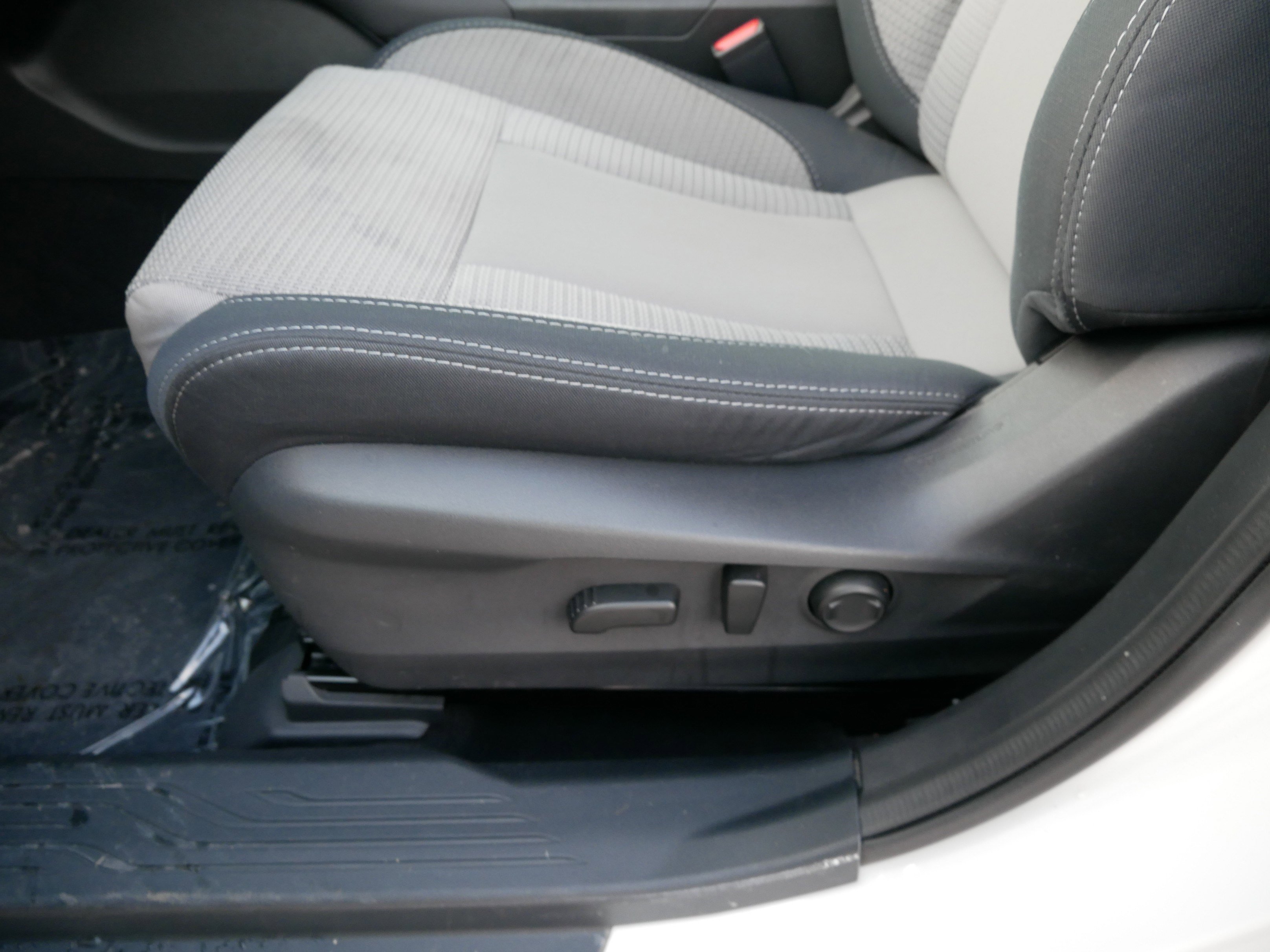 Certified 2025 Subaru Outback Premium image 20