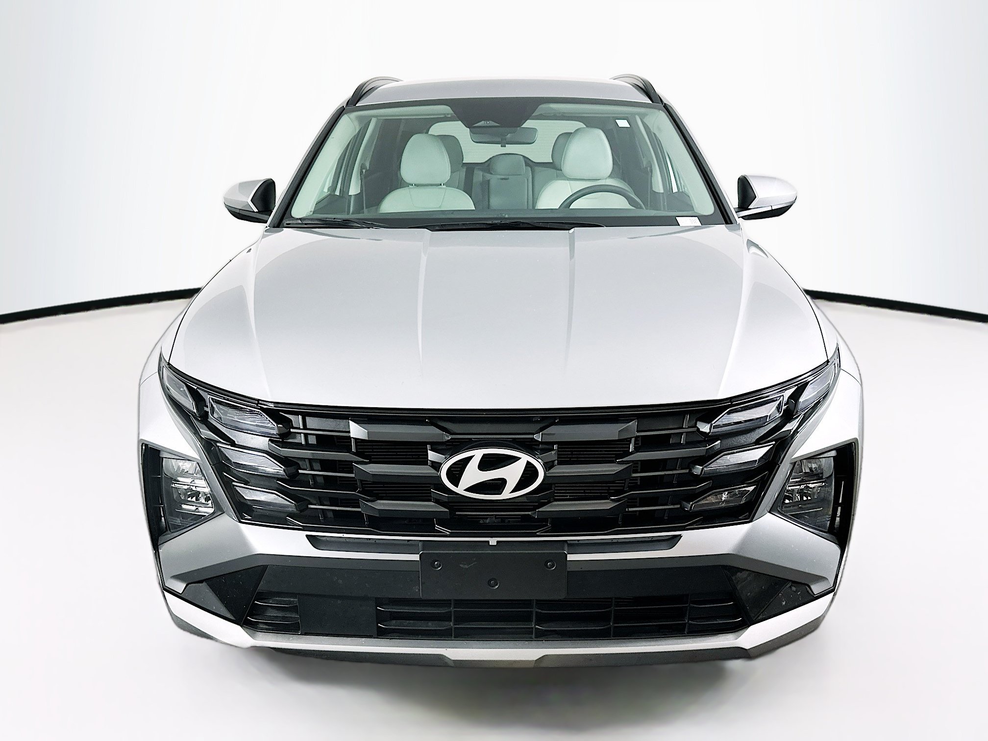 Used 2025 Hyundai Tucson SEL FWD image 2