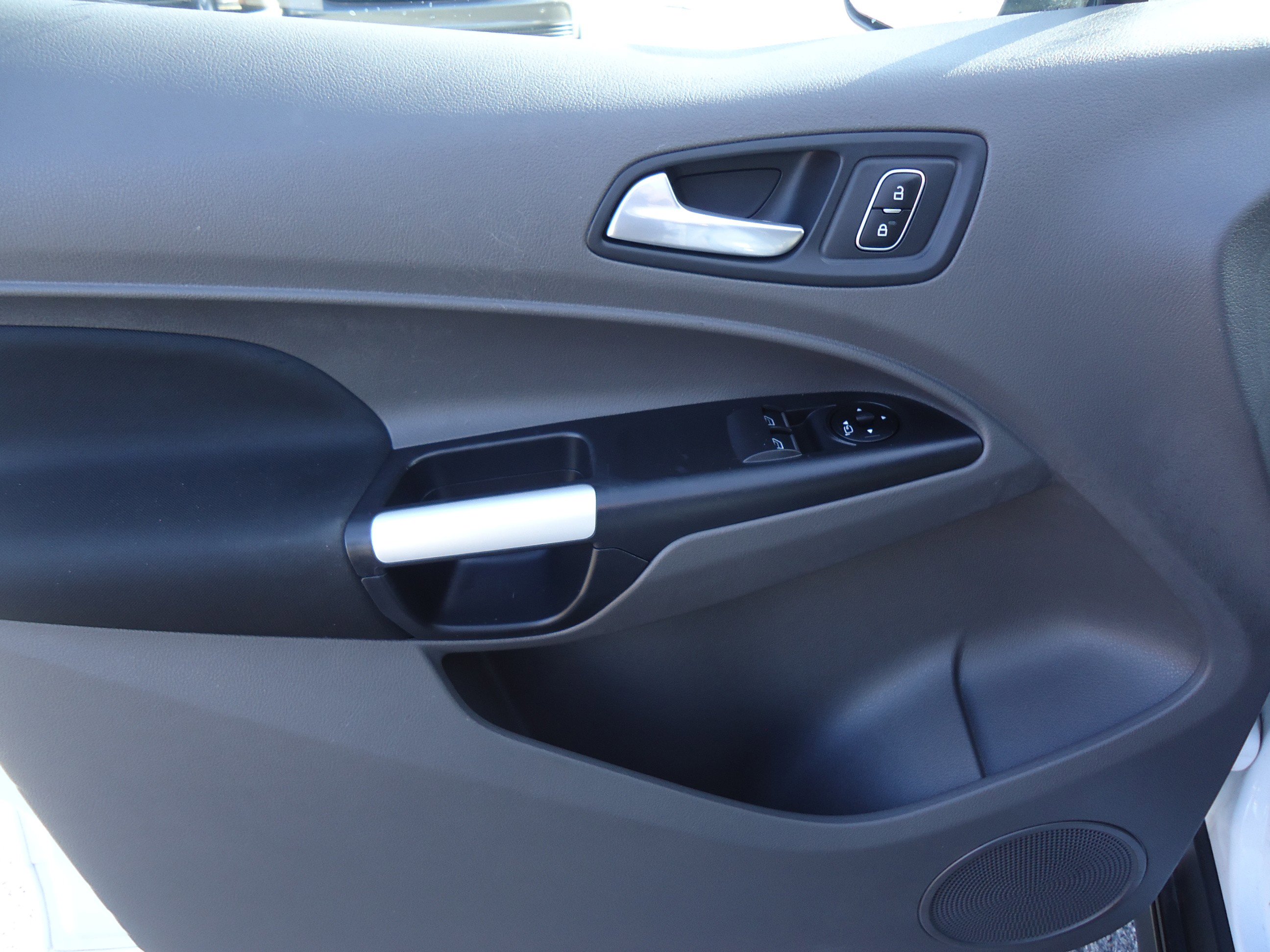 Used 2023 Ford Transit Connect XLT image 20