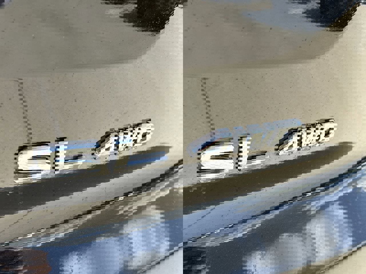 Certified 2025 Nissan Pathfinder SL image 6