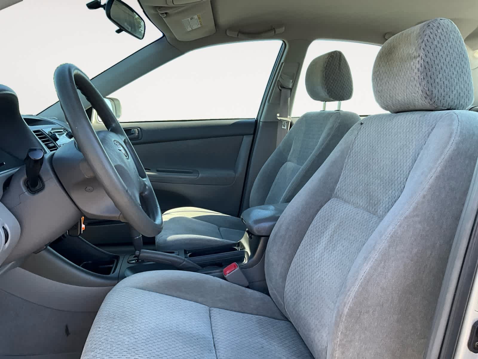 Used 2004 Toyota Camry LE FWD image 11