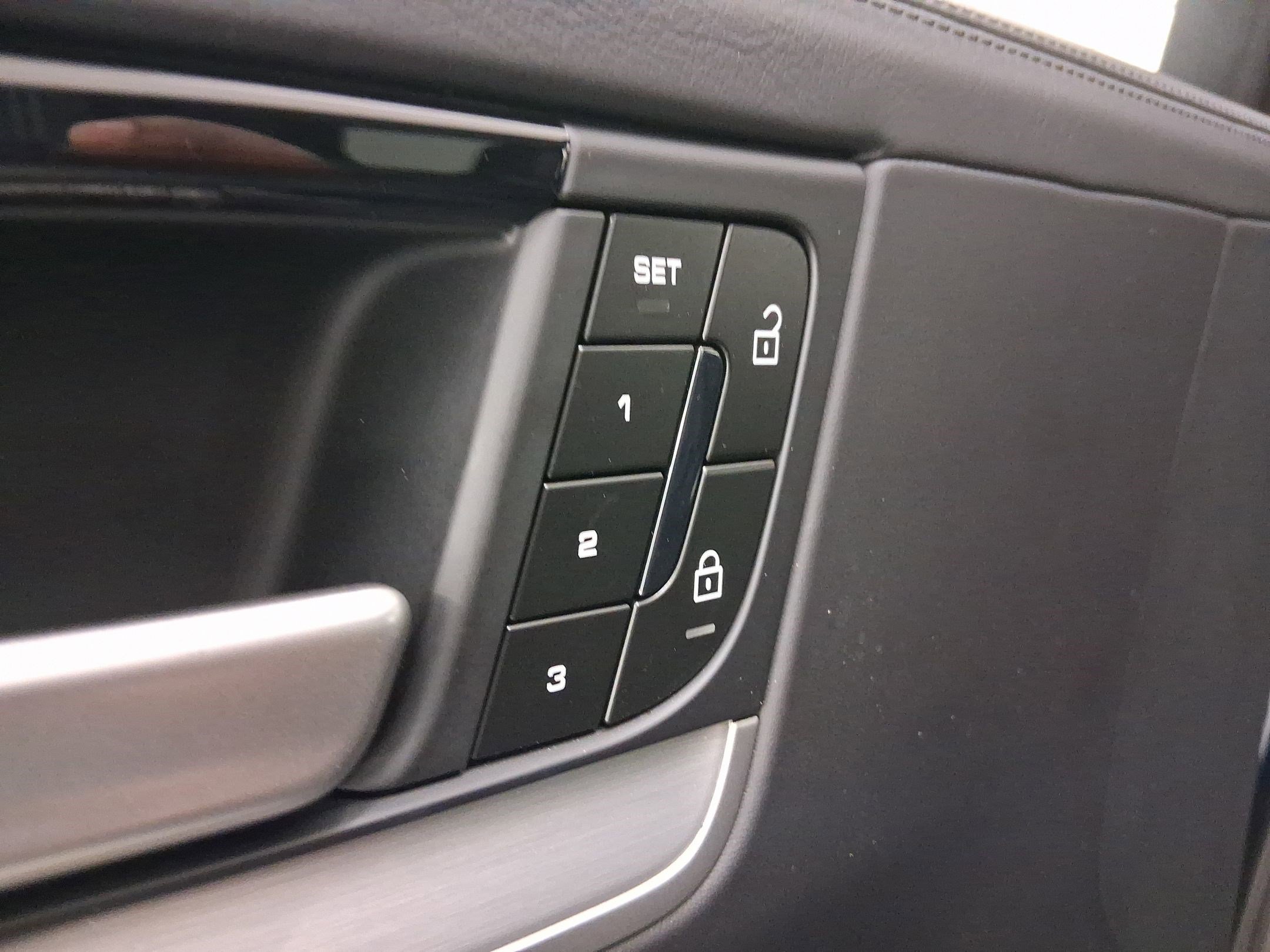 New 2025 Porsche Cayenne GTS image 15