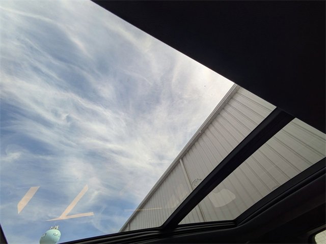 New 2025 Jeep Grand Cherokee Limited w/ Black Appearance Package image 22