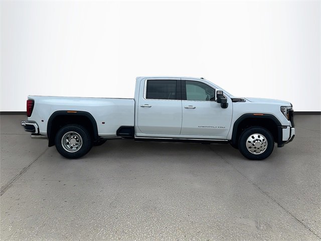 New 2026 GMC Sierra 3500 Denali Ultimate image 3