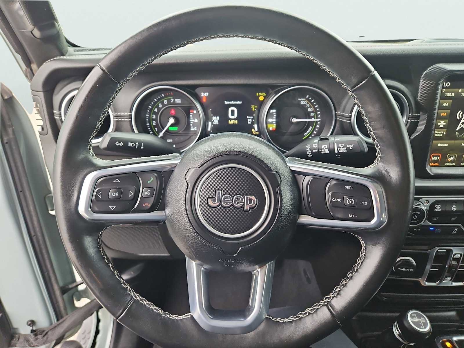 Used 2023 Jeep Wrangler Unlimited Sahara w/ Cold Weather Group AWD/4WD image 33