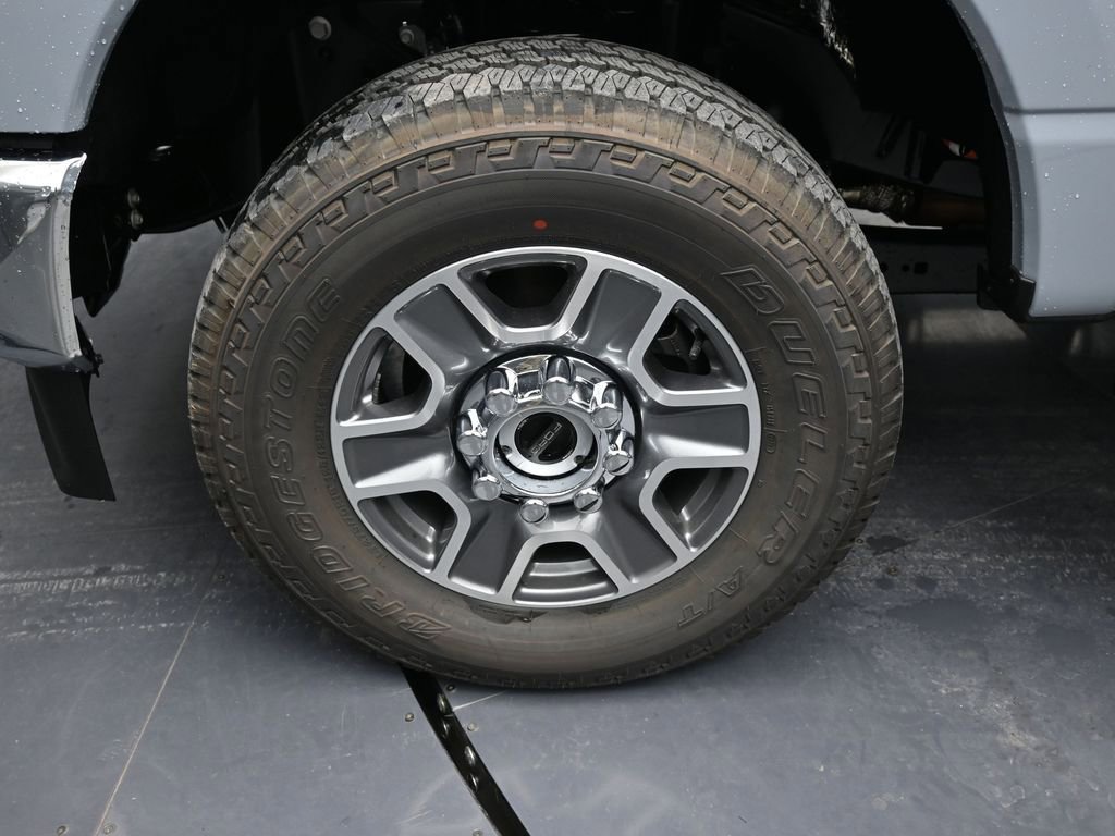 New 2026 Ford F350 Lariat image 11