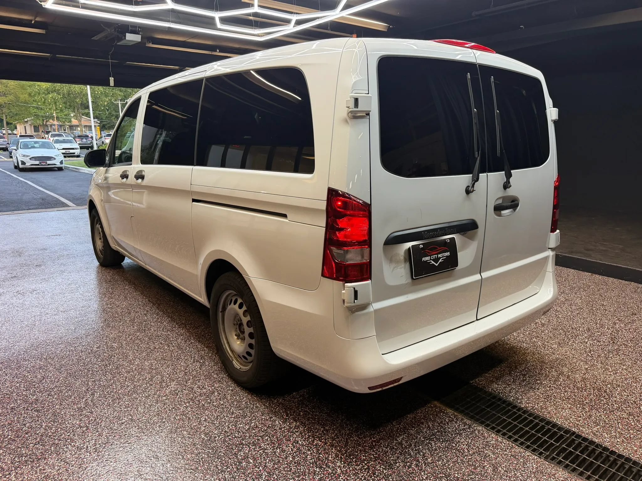 Used 2019 Mercedes-Benz Metris Passenger image 5