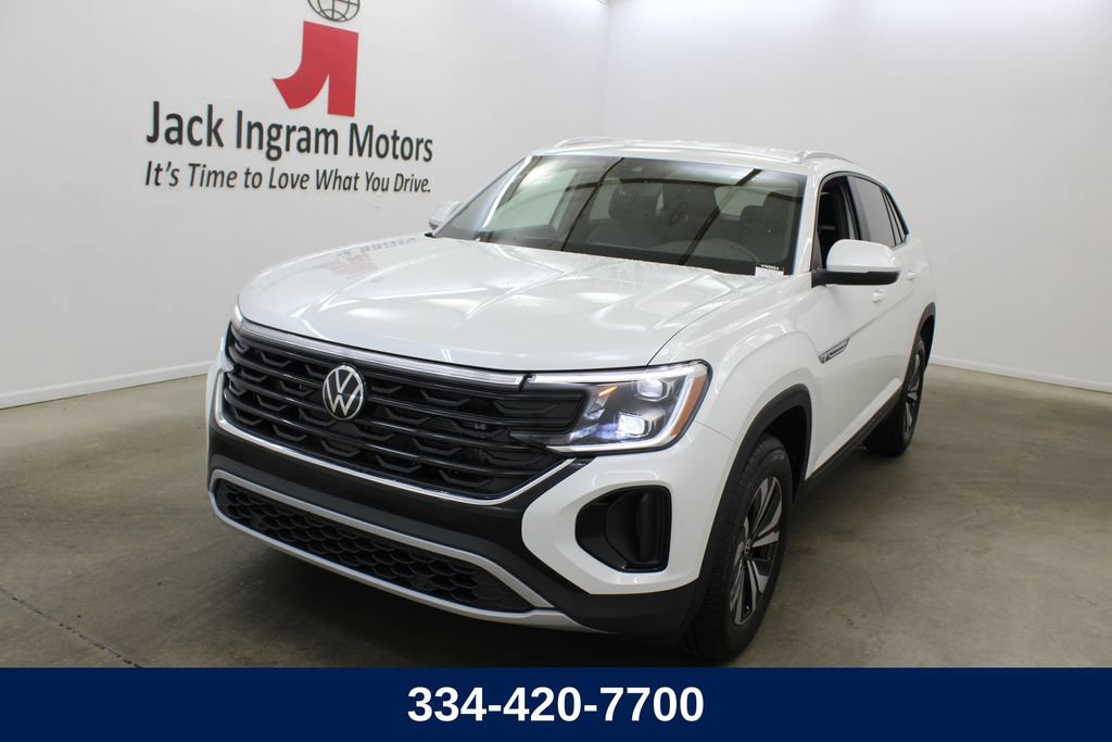 New 2026 Volkswagen Atlas Cross Sport SE FWD image 1