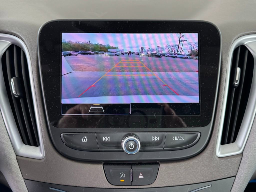 Used 2024 Chevrolet Malibu LS FWD image 33