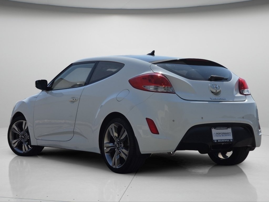 Used 2013 Hyundai Veloster w/ Tech Pkg FWD image 17