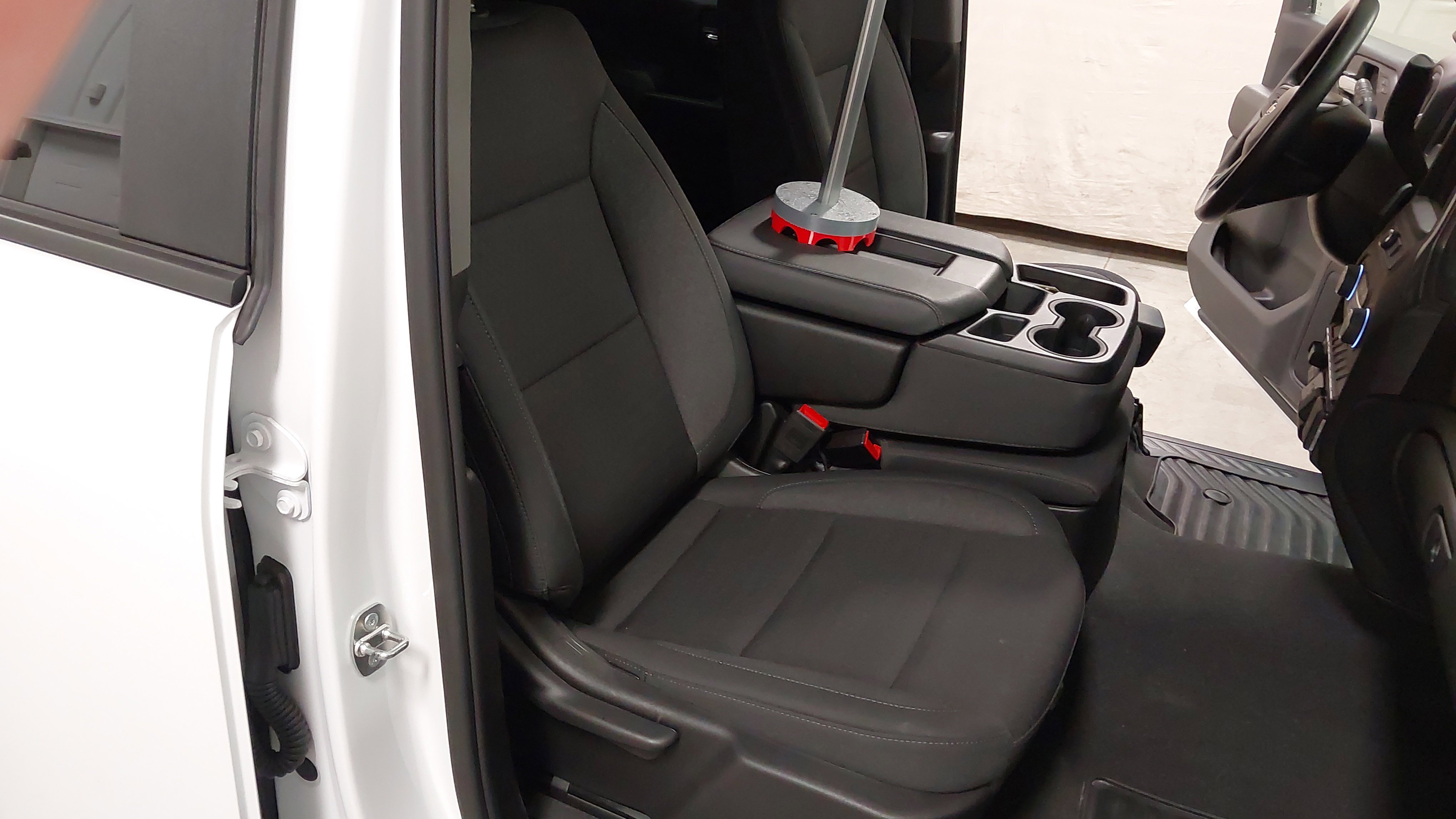 Used 2024 Chevrolet Silverado 2500 Custom w/ Custom Convenience Package image 28