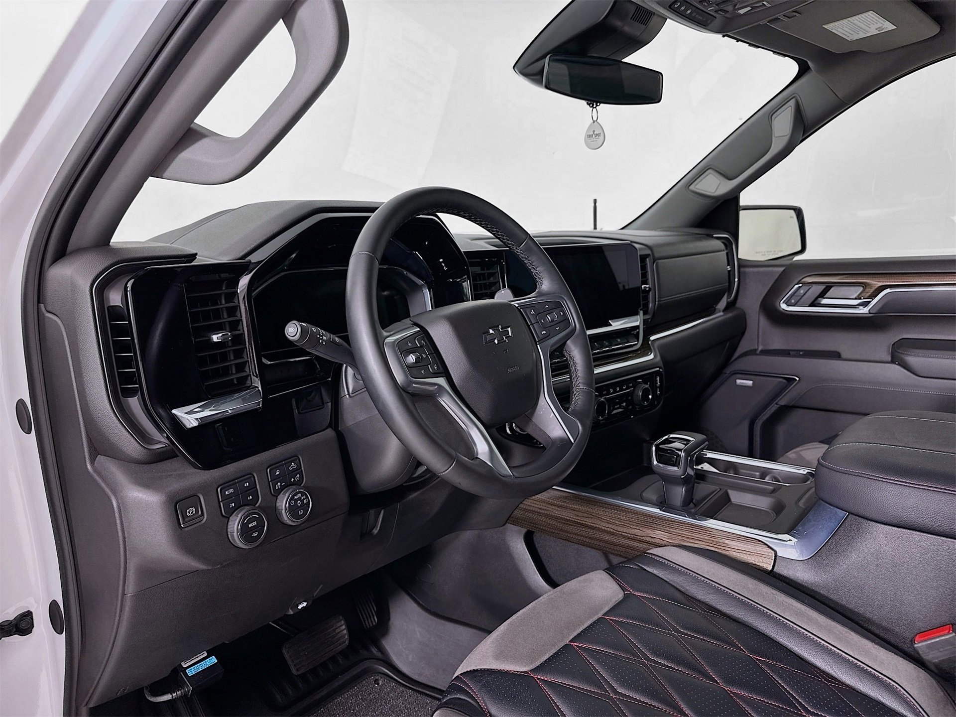 Used 2024 Chevrolet Silverado 1500 RST w/ All Star Edition Plus image 10