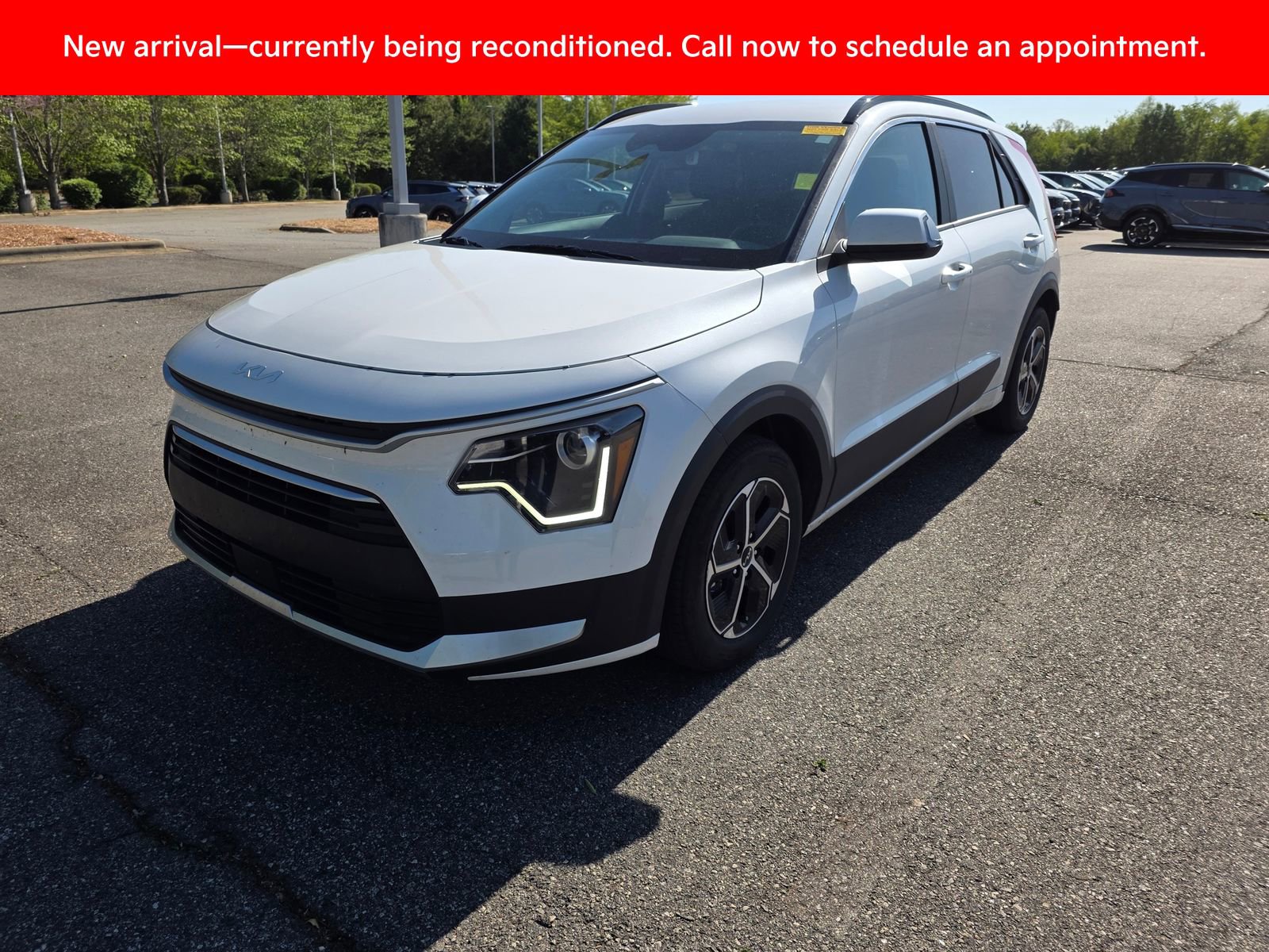 Certified 2024 Kia Niro EX image 1
