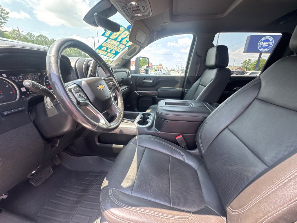 Used 2020 Chevrolet Silverado 2500 LTZ w/ LTZ Premium Package AWD/4WD image 12