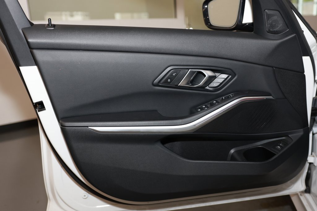 Used 2024 BMW 330i xDrive 330i xDrive image 22