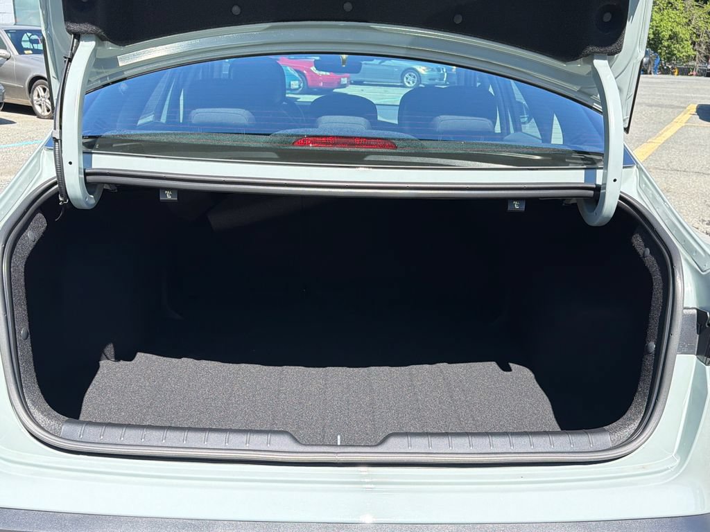 New 2026 Kia K4 FWD image 6