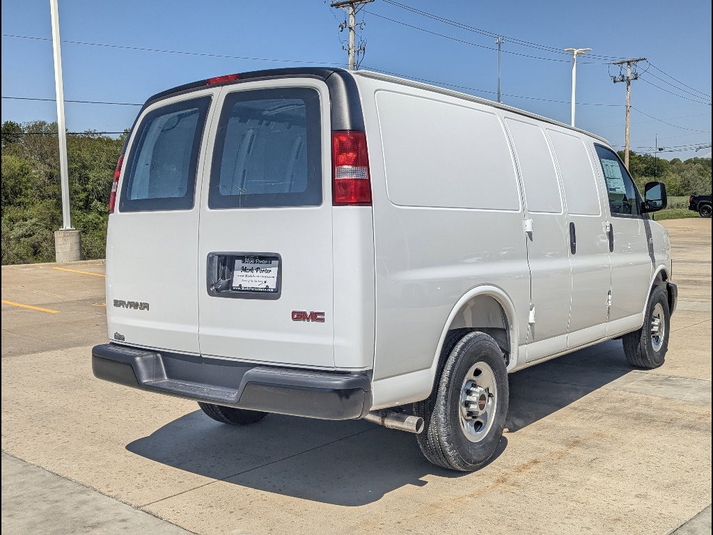 New 2026 GMC Savana 2500 w/ Enhanced Convenience Package RWD image 7