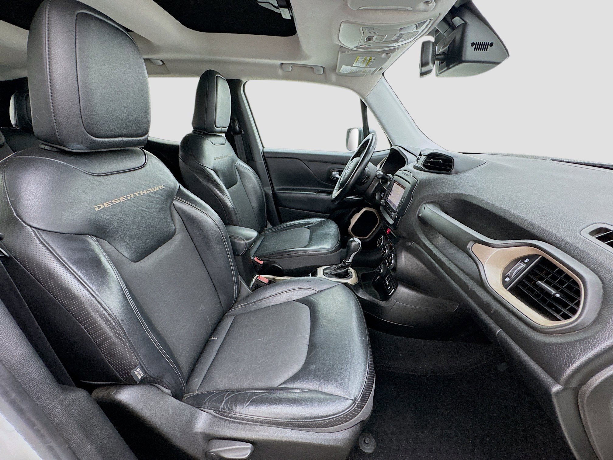 Used 2017 Jeep Renegade Trailhawk image 19