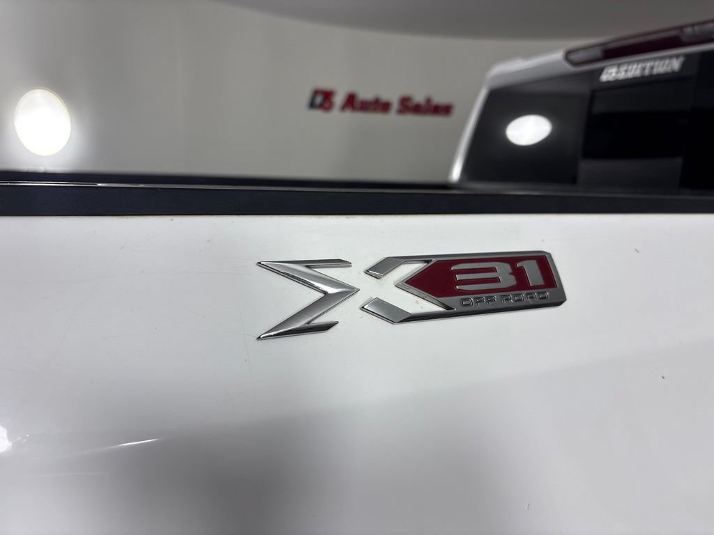 Used 2021 GMC Sierra 1500 SLT AWD/4WD image 11
