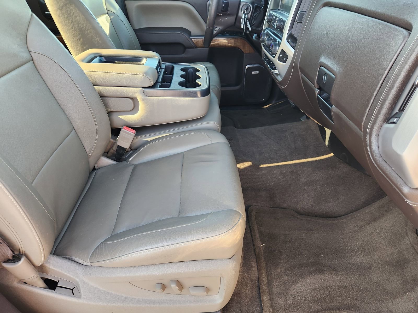 Used 2017 GMC Sierra 1500 SLT w/ SLT Premium Package image 17