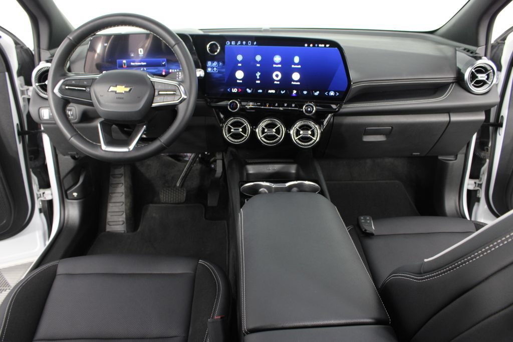 Used 2024 Chevrolet Blazer EV LT AWD/4WD image 11