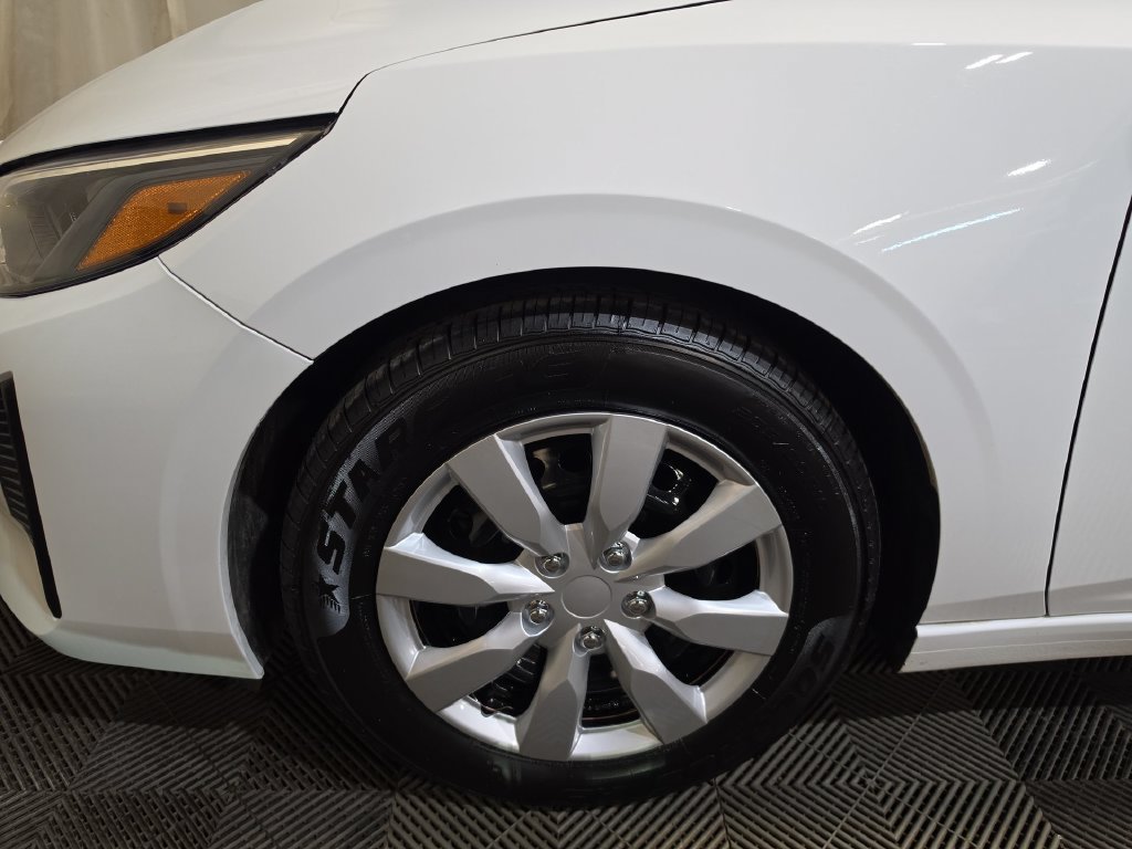 Used 2024 Nissan Sentra S FWD image 18
