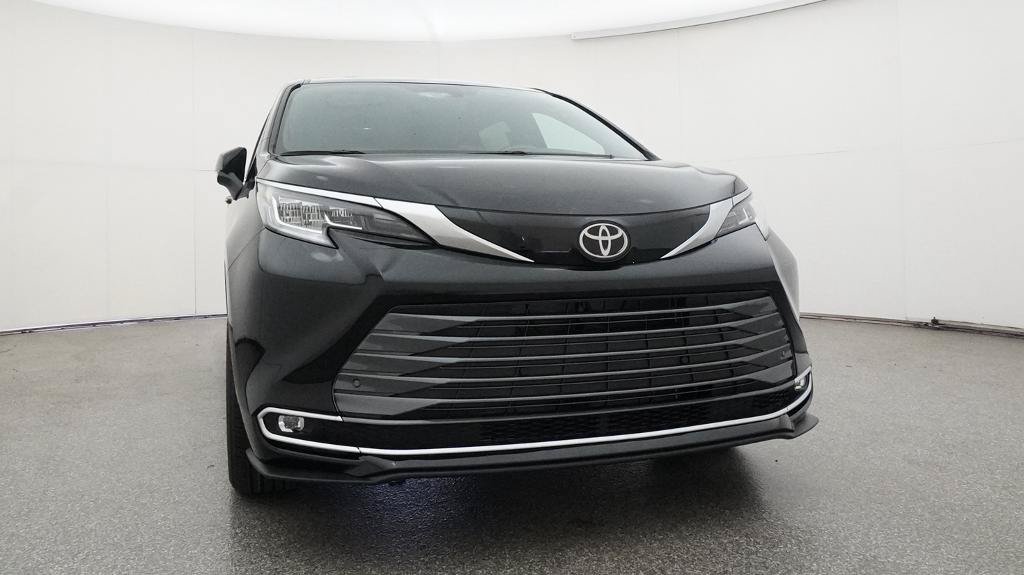 New 2026 Toyota Sienna Limited FWD image 36