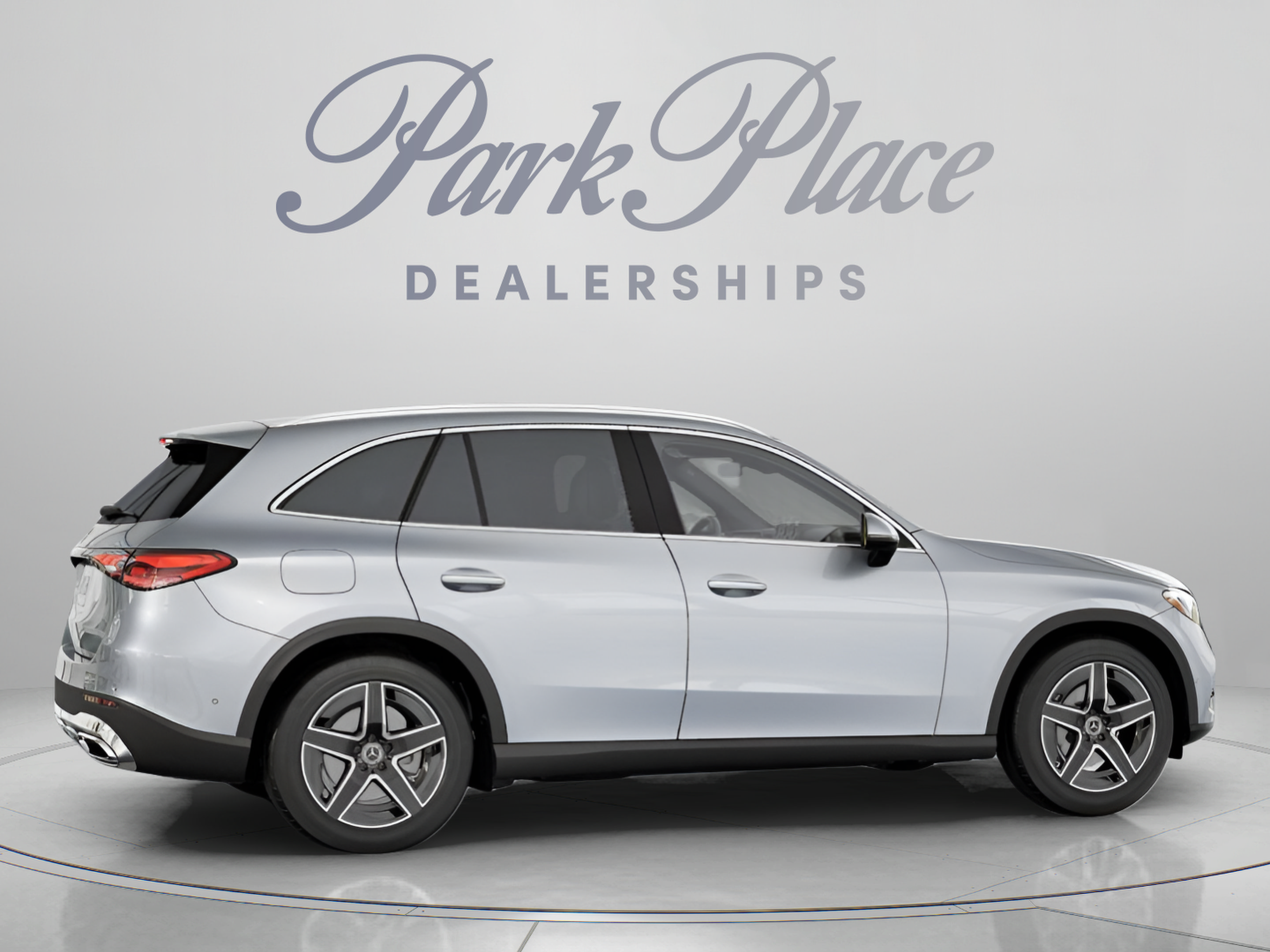 Used 2026 Mercedes-Benz GLC 300 image 24