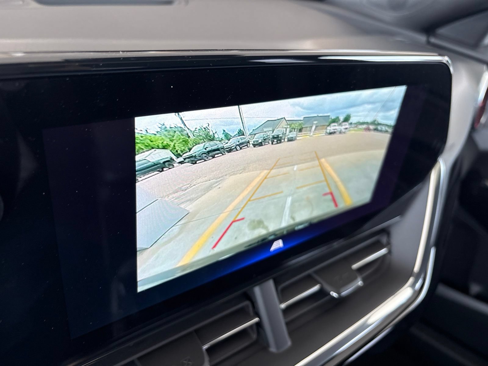 New 2026 Chevrolet Trax RS w/ Sunroof Package FWD image 23