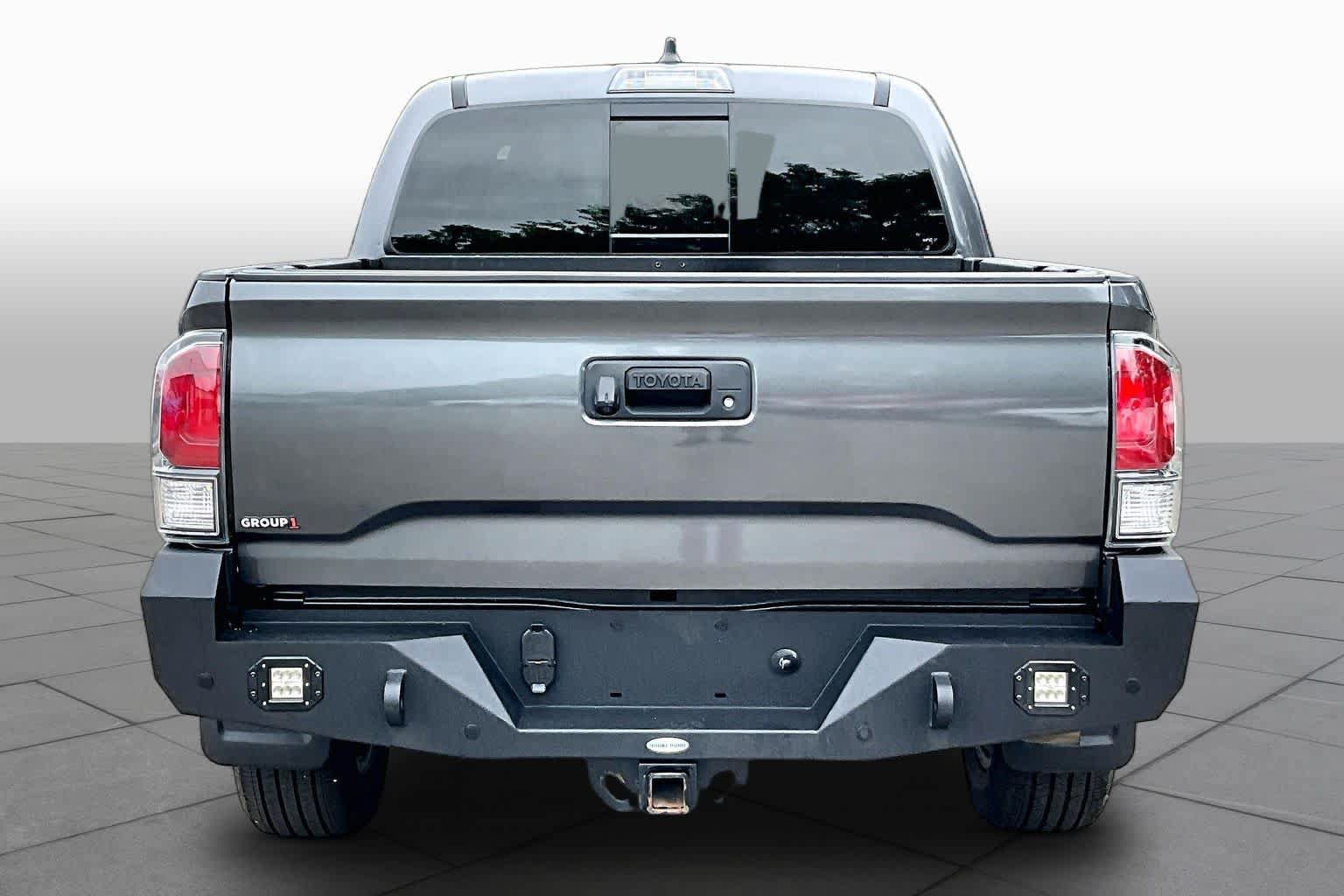 Used 2023 Toyota Tacoma Limited AWD/4WD image 5