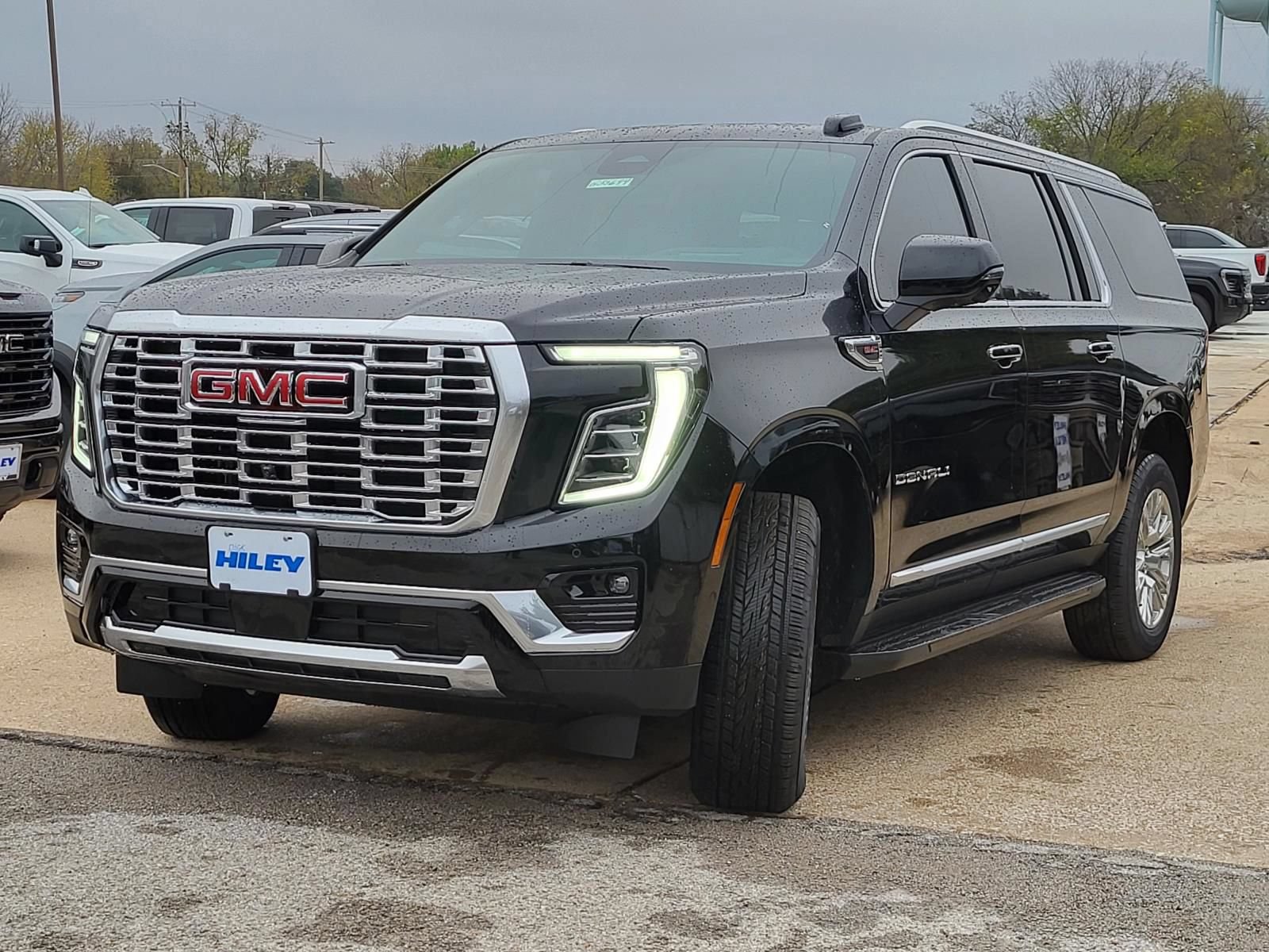 New 2026 GMC Yukon XL Denali w/ Advanced Technology Package AWD/4WD image 2
