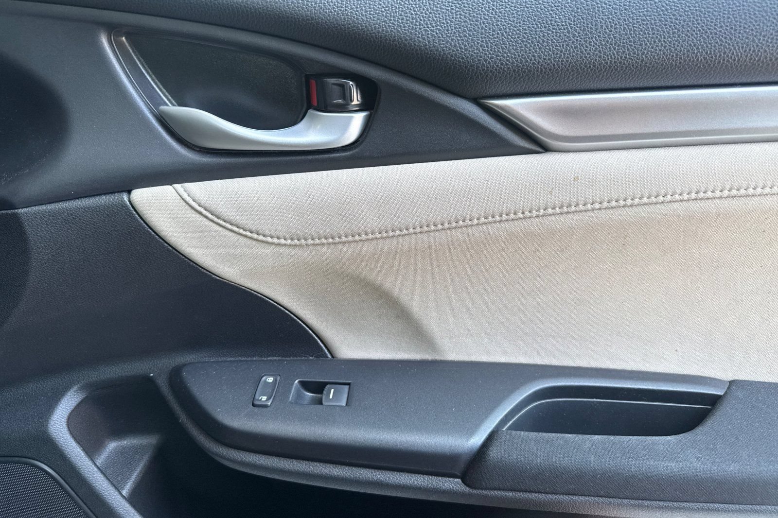 Used 2019 Honda Civic EX image 19