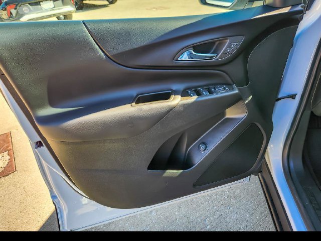 Used 2024 Chevrolet Equinox LT w/ LPO, Floor Liner Package FWD image 18