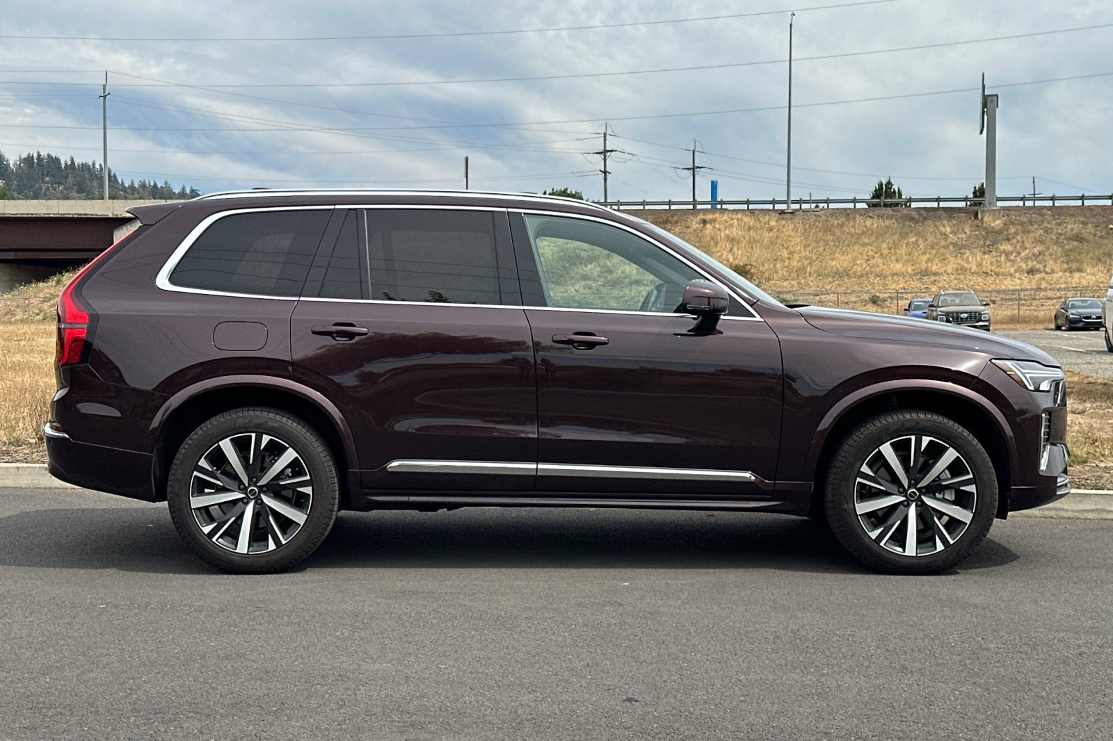 Used 2026 Volvo XC90 B5 Core w/ Protection Package AWD/4WD image 2